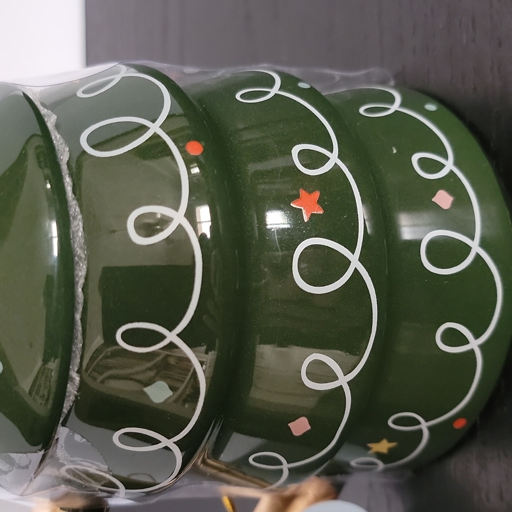 Delilah Jane Christmas Tree Mug - Picture 4 of 4